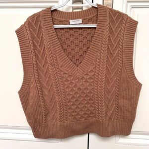 Babaton cropped vest